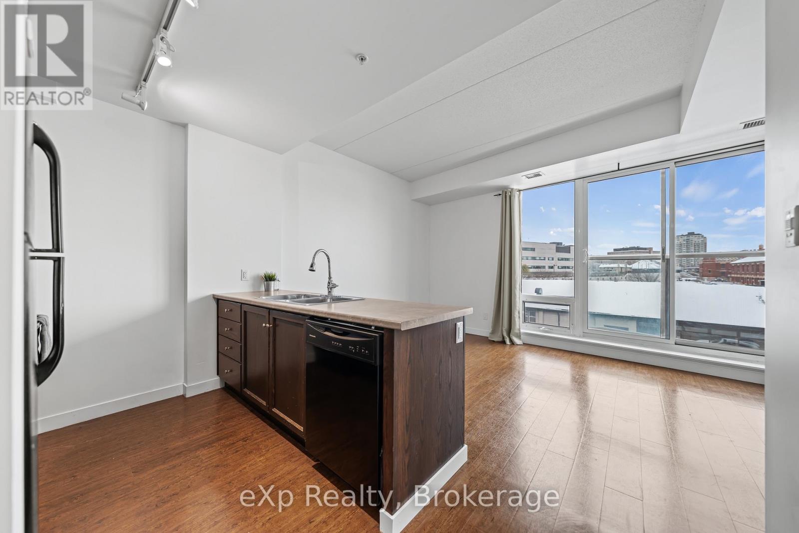 312 - 5 Gordon Street, Guelph, Ontario  N1H 4G8 - Photo 10 - X12832950