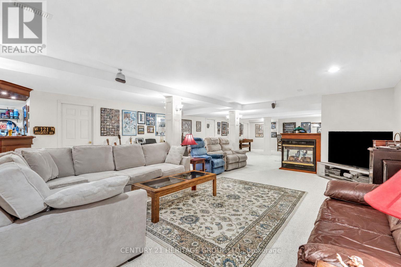 287 Burns Boulevard, King, Ontario  L7B 1E1 - Photo 35 - N13081332