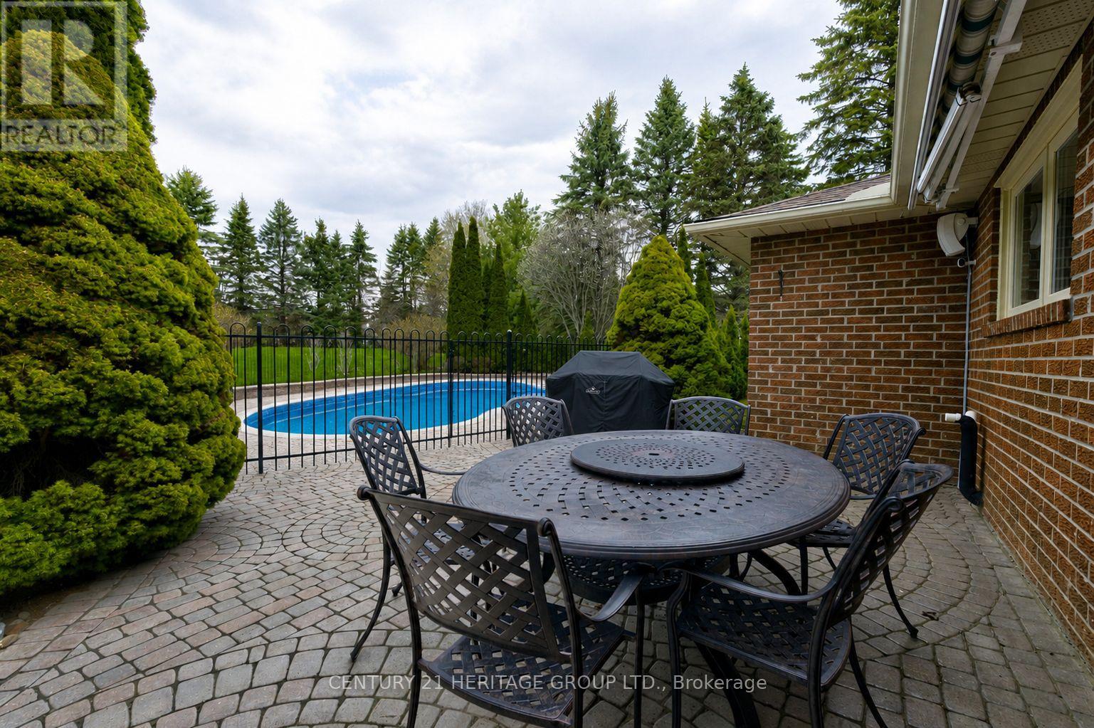 287 Burns Boulevard, King, Ontario  L7B 1E1 - Photo 38 - N13081332