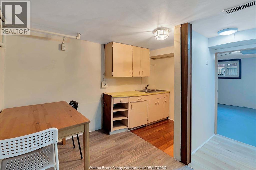 739 JOSEPHINE Unit# BASEMENT, windsor, Ontario
