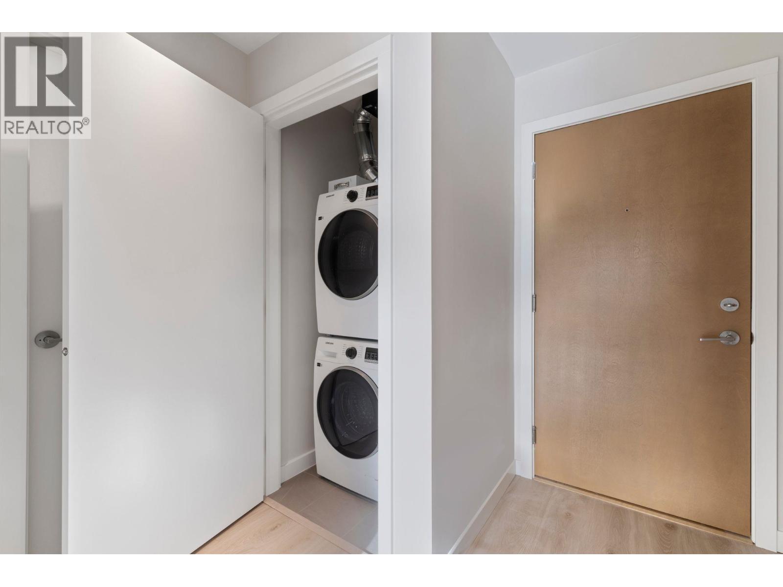 312 110 E 17th Street, North Vancouver, British Columbia  V7L 2V5 - Photo 19 - R3119199