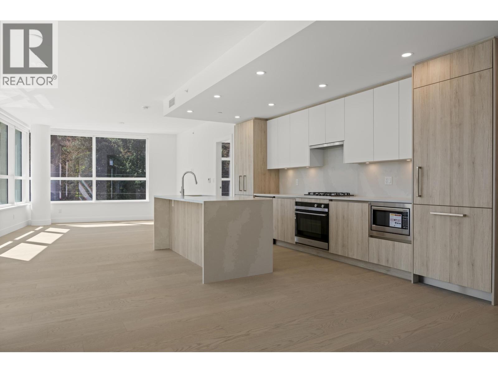 305 423 6th Street, West Vancouver, British Columbia  V7T 0A1 - Photo 12 - R3119236