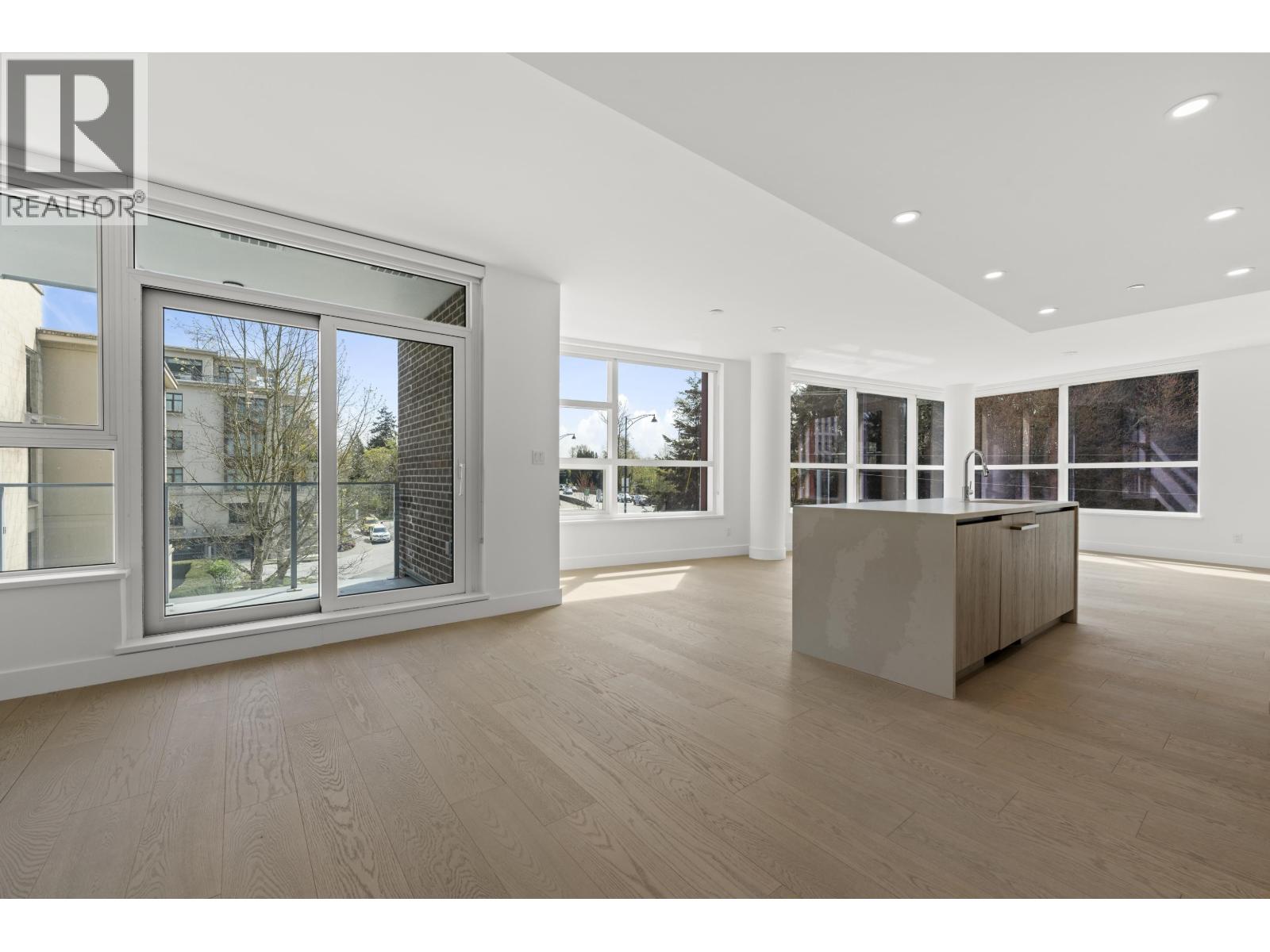 305 423 6th Street, West Vancouver, British Columbia  V7T 0A1 - Photo 19 - R3119236