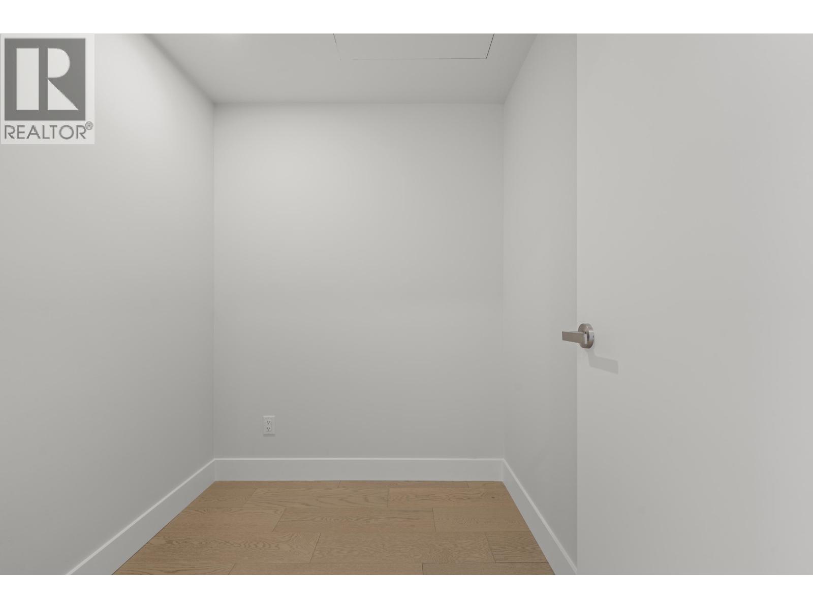 305 423 6th Street, West Vancouver, British Columbia  V7T 0A1 - Photo 36 - R3119236