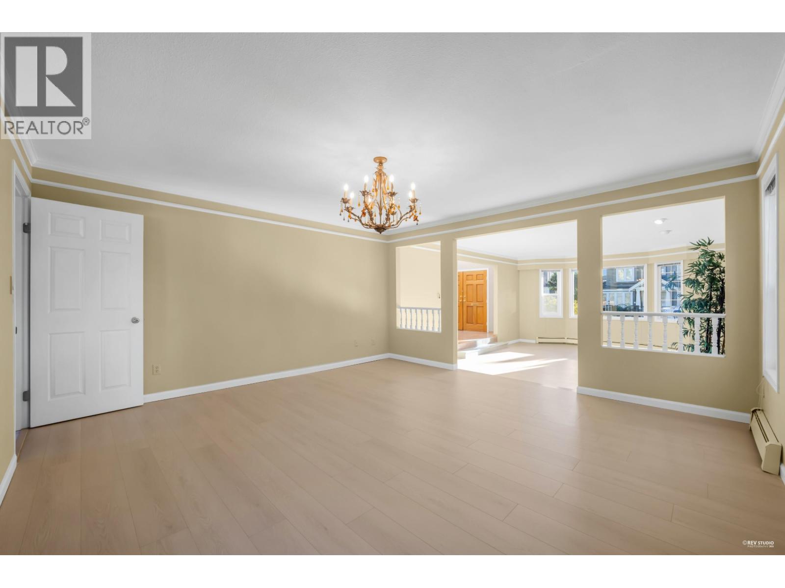2445 W 19th Avenue, Vancouver, British Columbia  V6L 1C8 - Photo 6 - R3119241