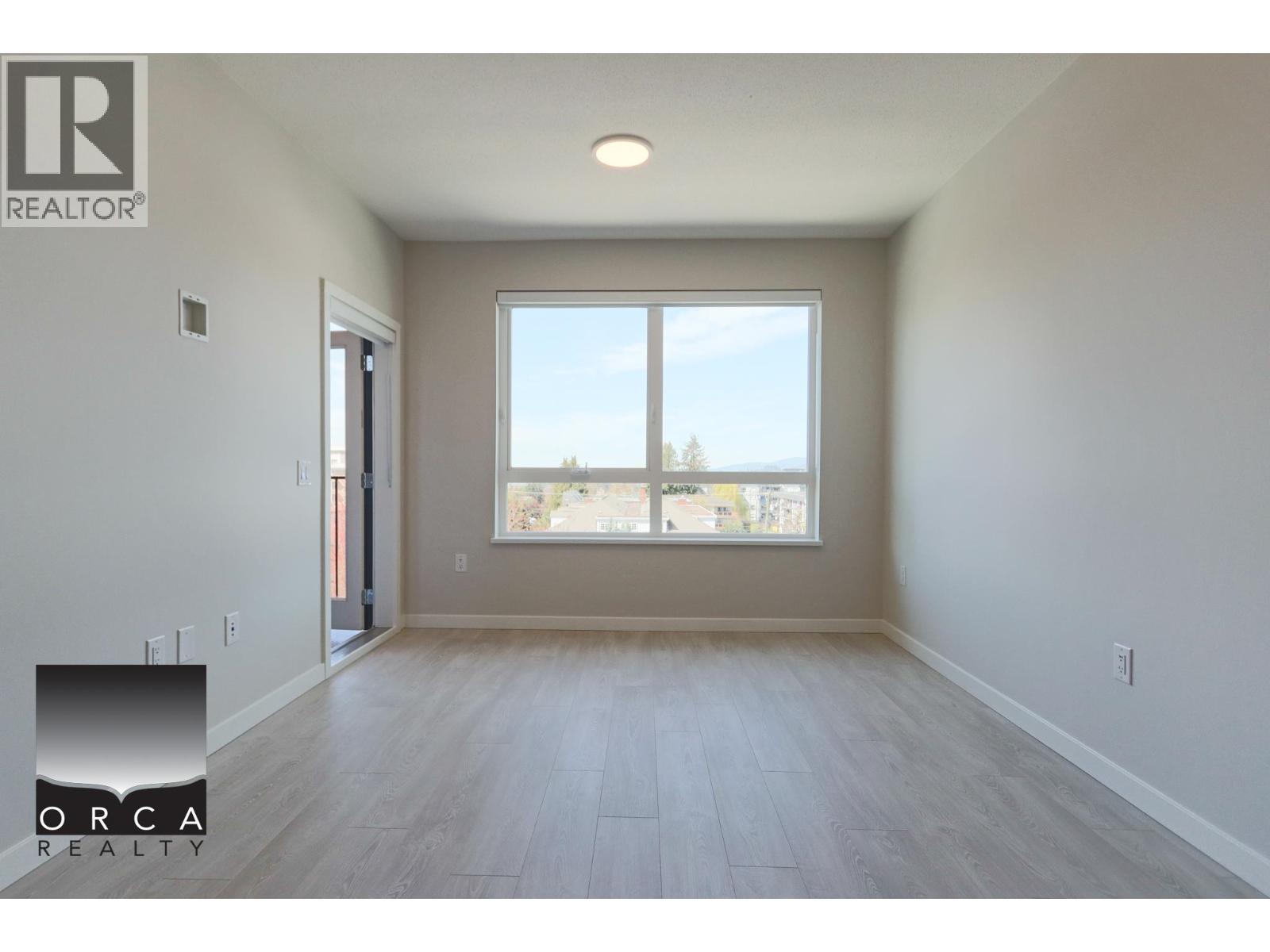 507 110 17th Street, North Vancouver, British Columbia  V7L 2V5 - Photo 2 - R3119214