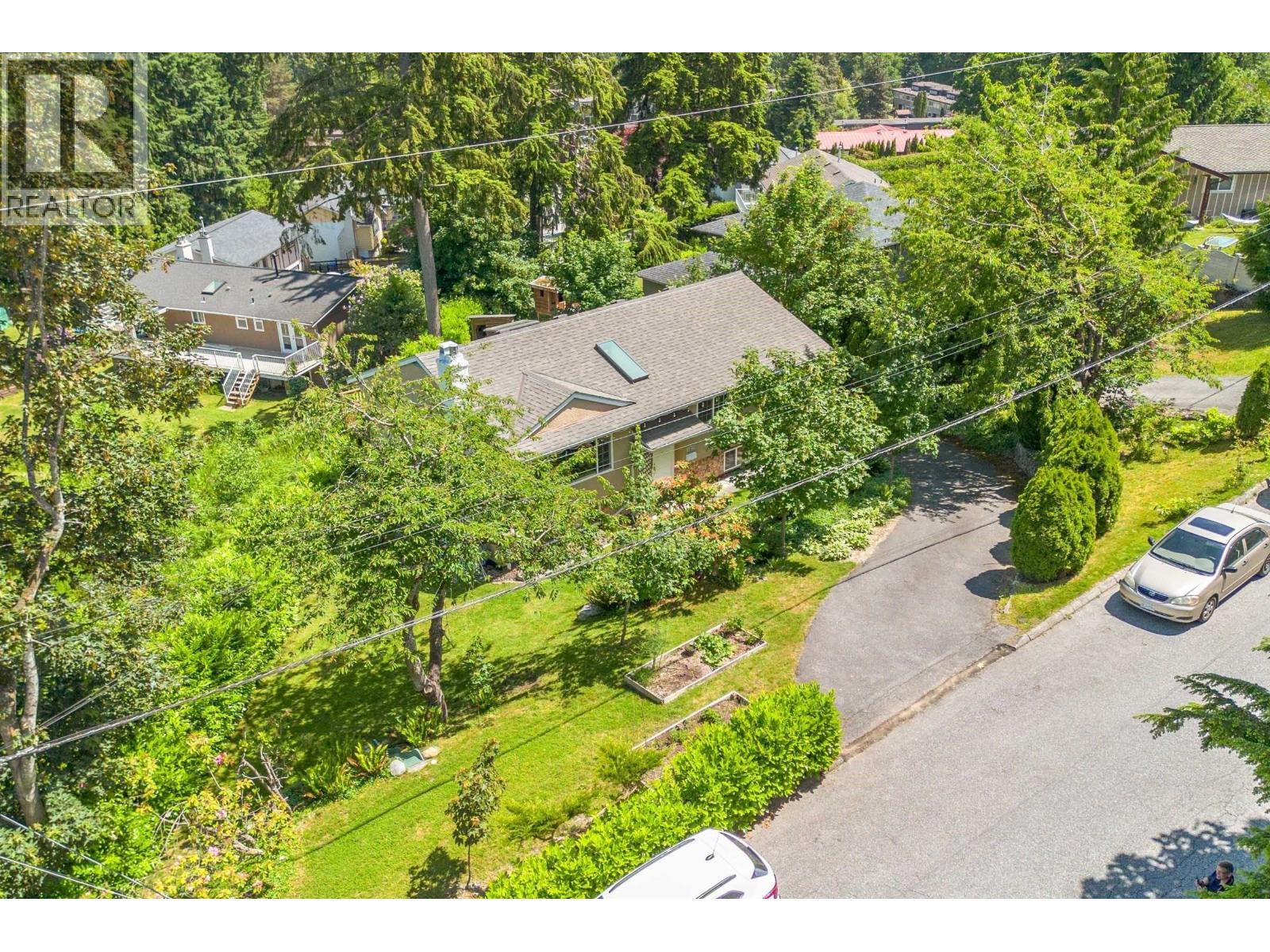 1130 Tuxedo Drive, Port Moody, British Columbia  V3H 1L4 - Photo 38 - R3118776