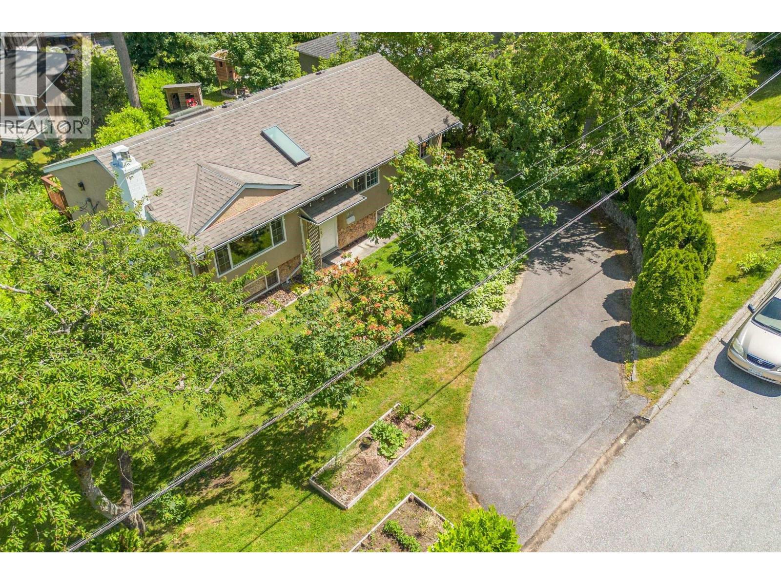 1130 Tuxedo Drive, Port Moody, British Columbia  V3H 1L4 - Photo 36 - R3118776