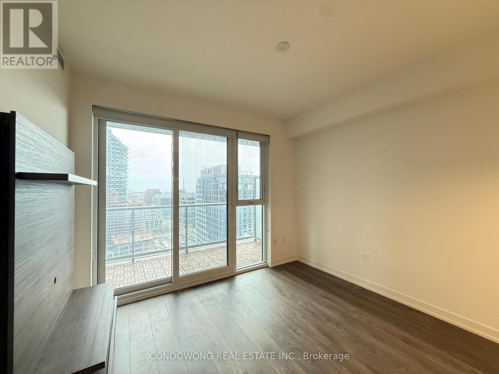 1702 - 15 Lower Jarvis Street, Toronto, Ontario  M5E 0C4 - Photo 3 - C13081580