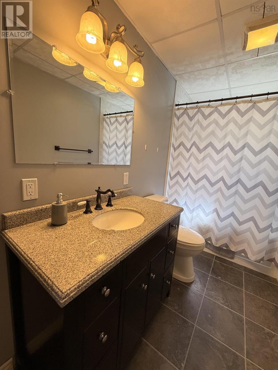 563 Brunswick Street, Yarmouth, Nova Scotia  B5A 4S5 - Photo 13 - 202609645