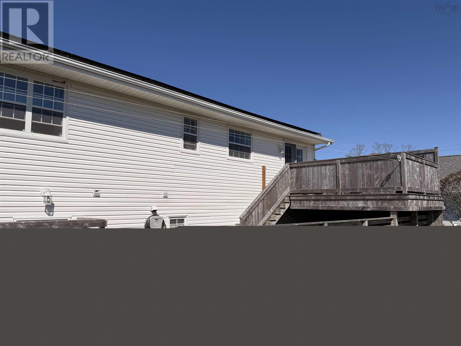 563 Brunswick Street, Yarmouth, Nova Scotia  B5A 4S5 - Photo 18 - 202609645
