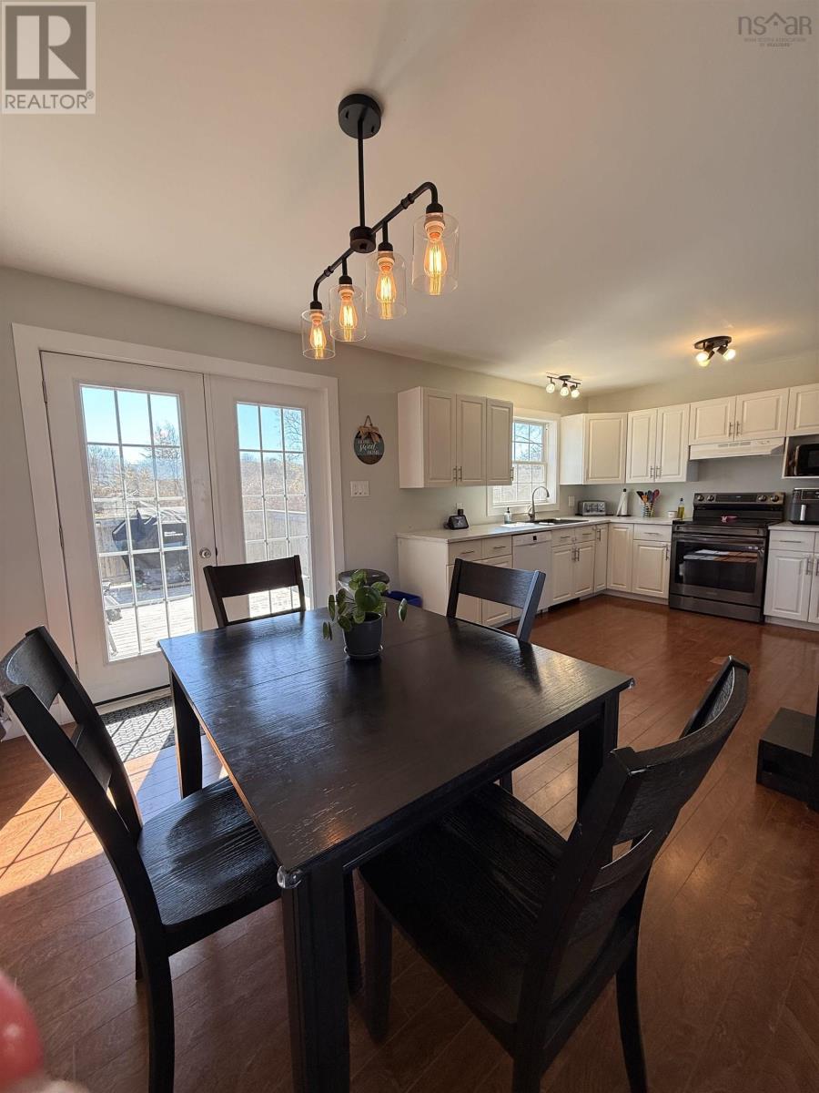 563 Brunswick Street, Yarmouth, Nova Scotia  B5A 4S5 - Photo 8 - 202609645