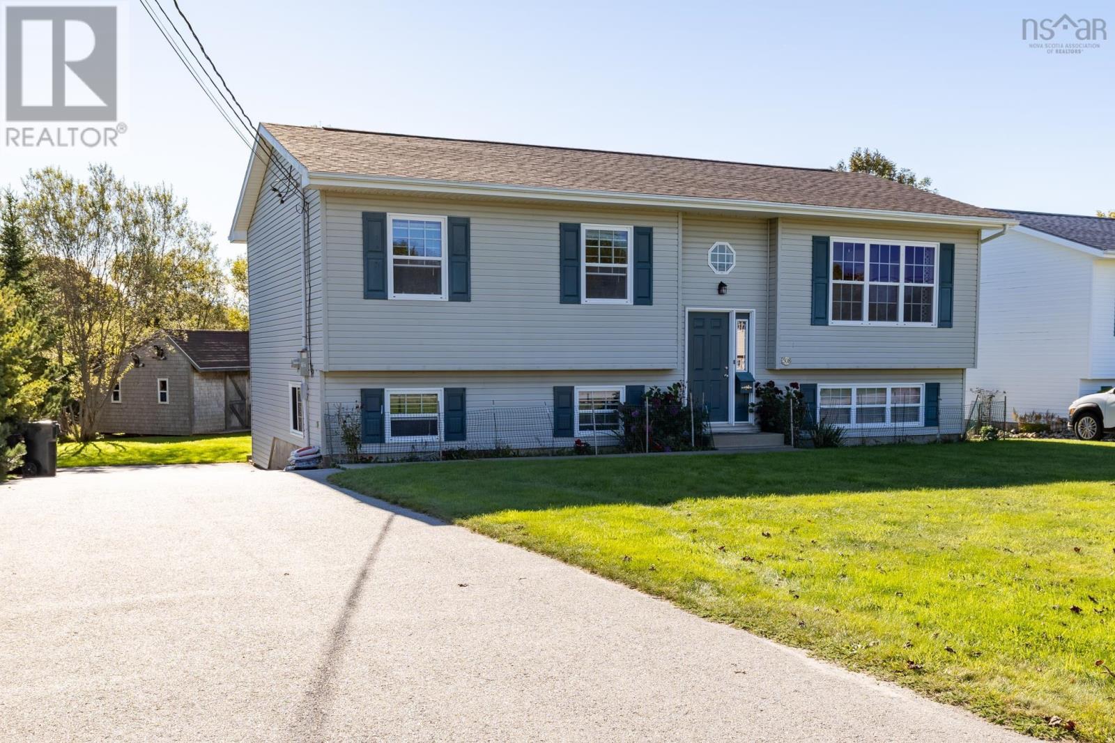 563 Brunswick Street, Yarmouth, Nova Scotia  B5A 4S5 - Photo 31 - 202609645