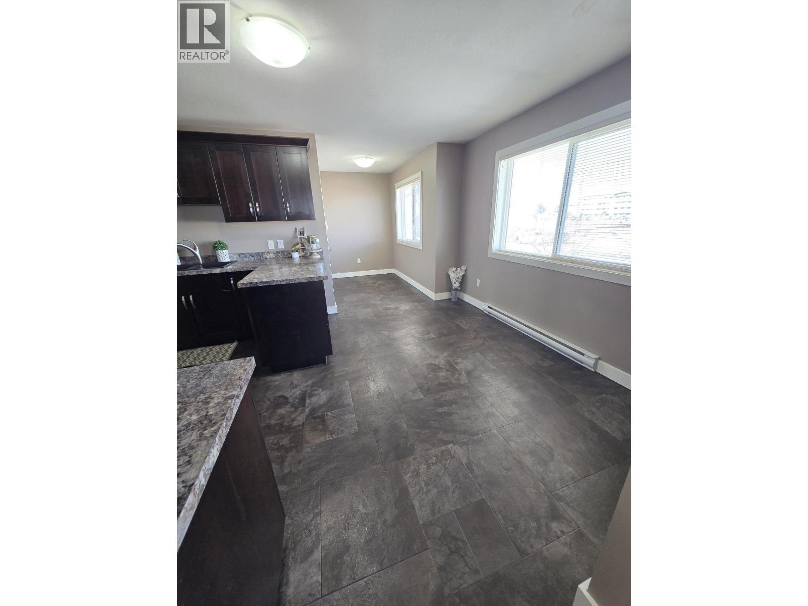 2 10219 98 Avenue, Fort St. John, British Columbia  V1J 0B1 - Photo 4 - R3119158