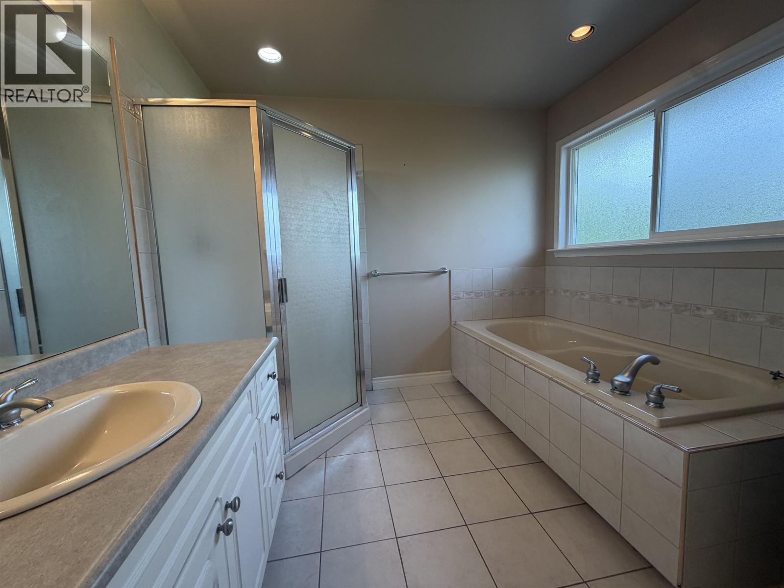 9228 Pinewell Crescent, Richmond, British Columbia  V7A 2C6 - Photo 5 - R3113756
