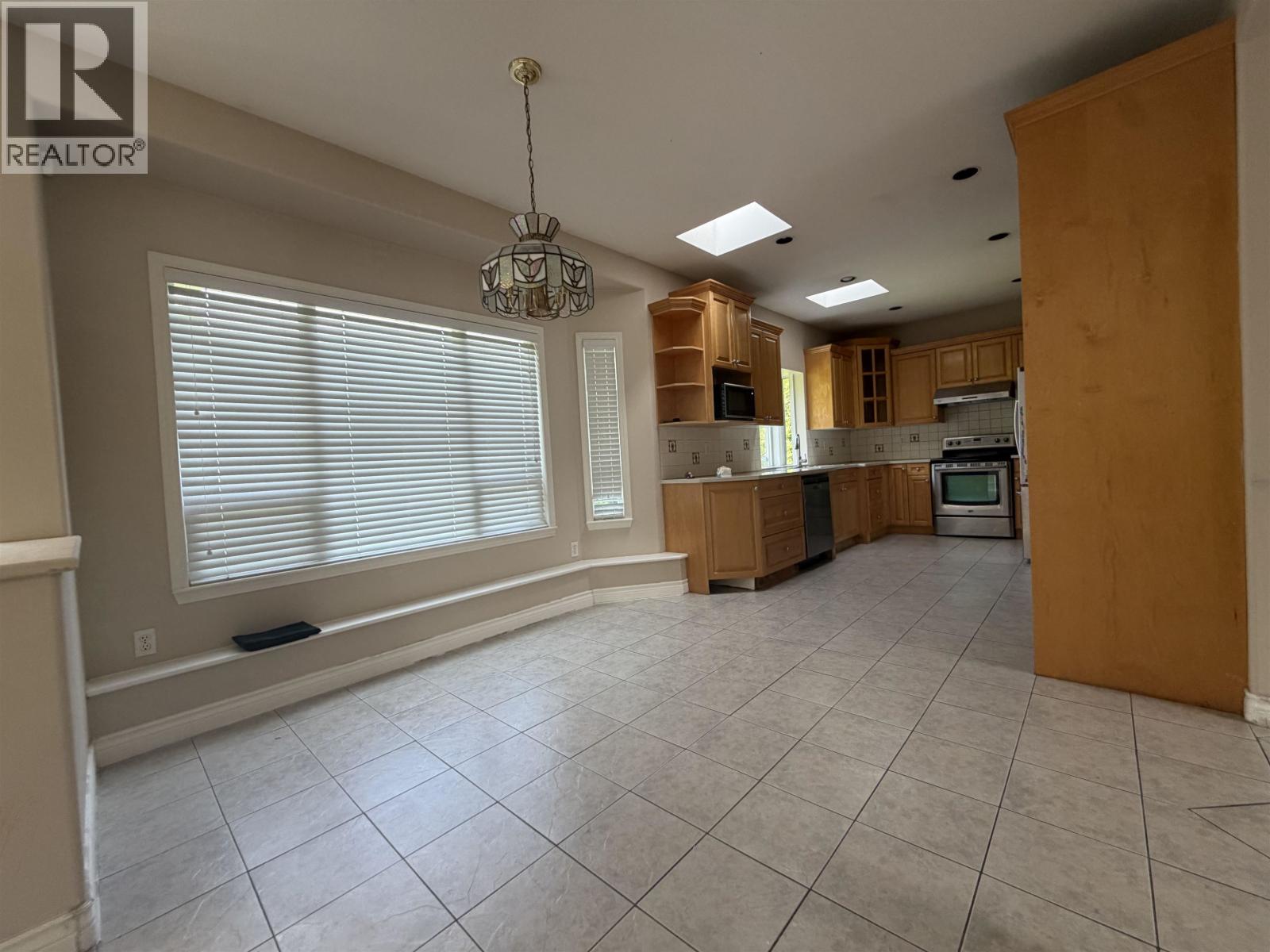 9228 PINEWELL CRESCENT, Richmond, British Columbia