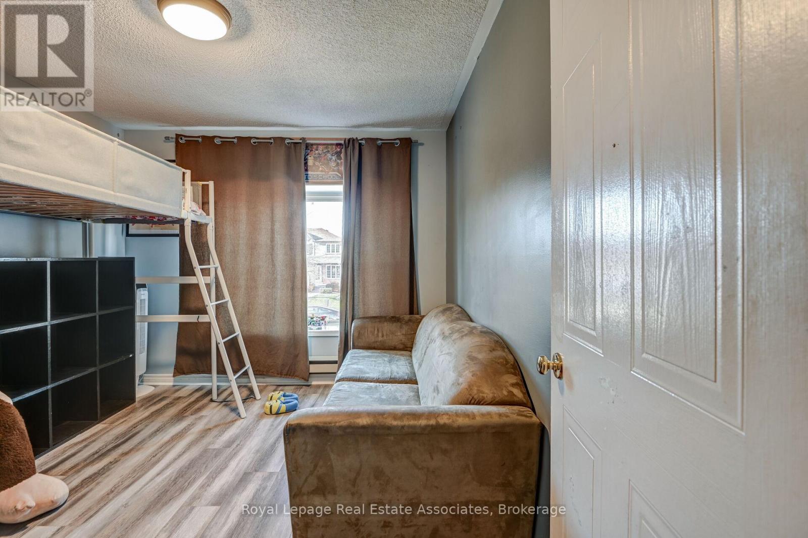 70 Nectarine Crescent, Brampton, Ontario  L6S 5Z1 - Photo 14 - W13081582