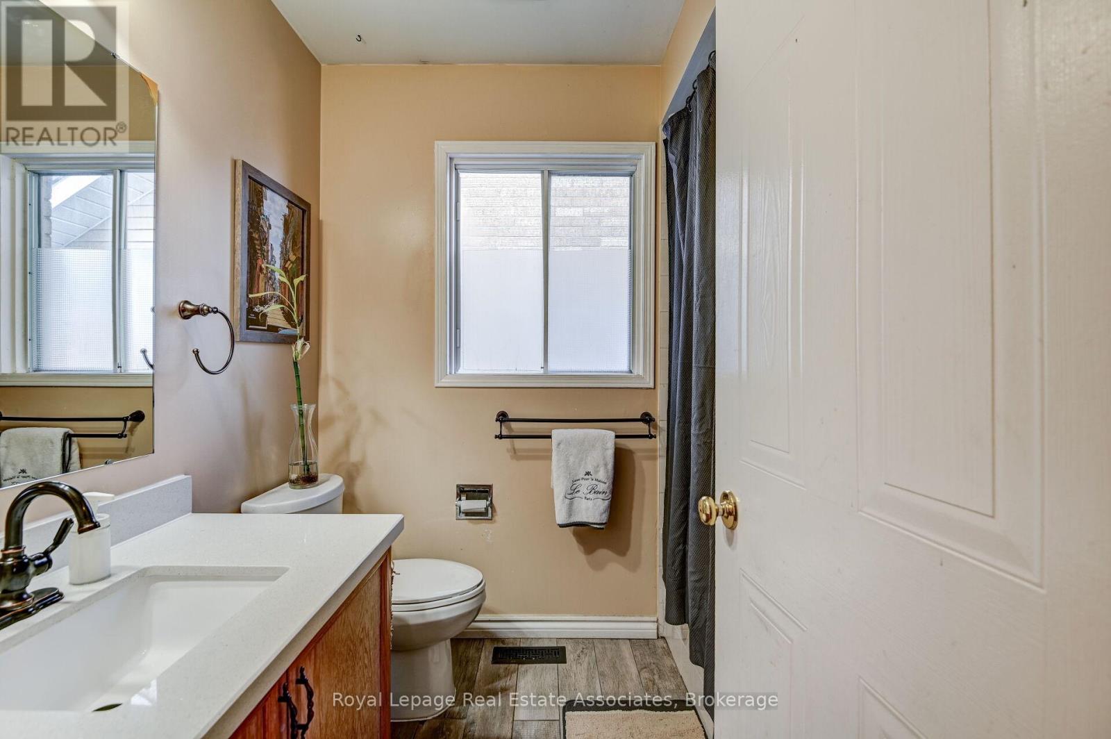 70 Nectarine Crescent, Brampton, Ontario  L6S 5Z1 - Photo 15 - W13081582