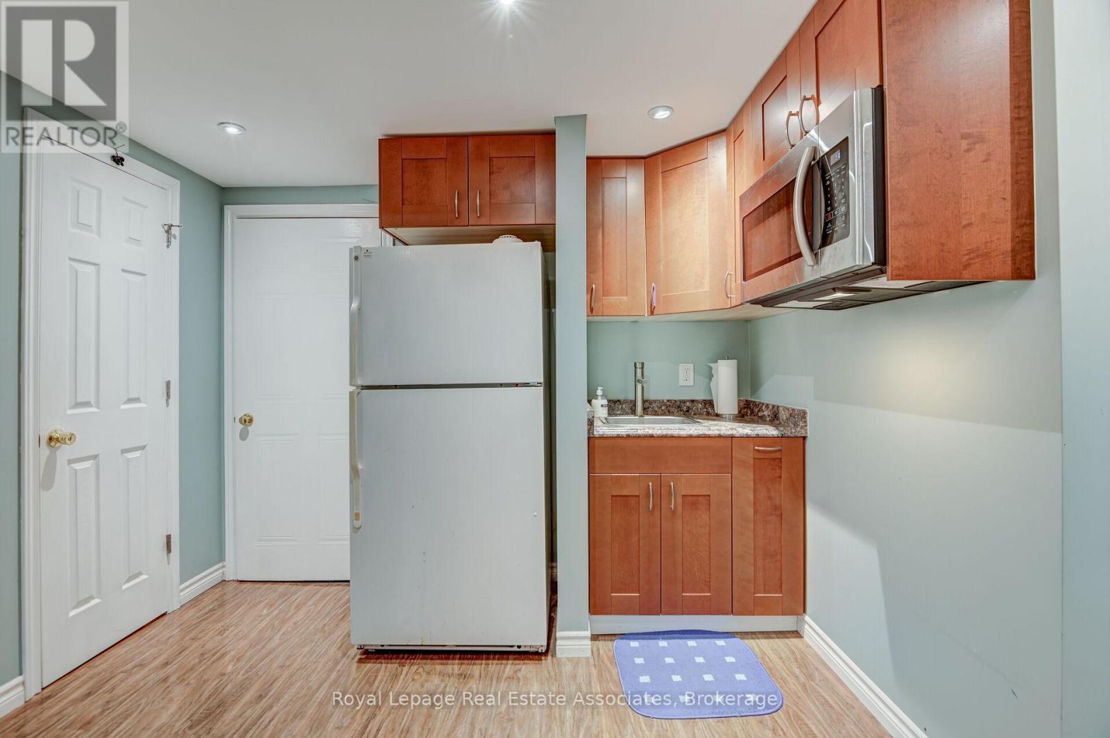 70 Nectarine Crescent, Brampton, Ontario  L6S 5Z1 - Photo 19 - W13081582