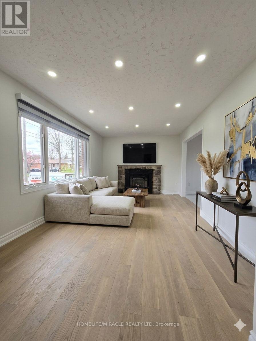 21 Gregory Street, Brampton, Ontario  L6Y 1G2 - Photo 7 - W13081596