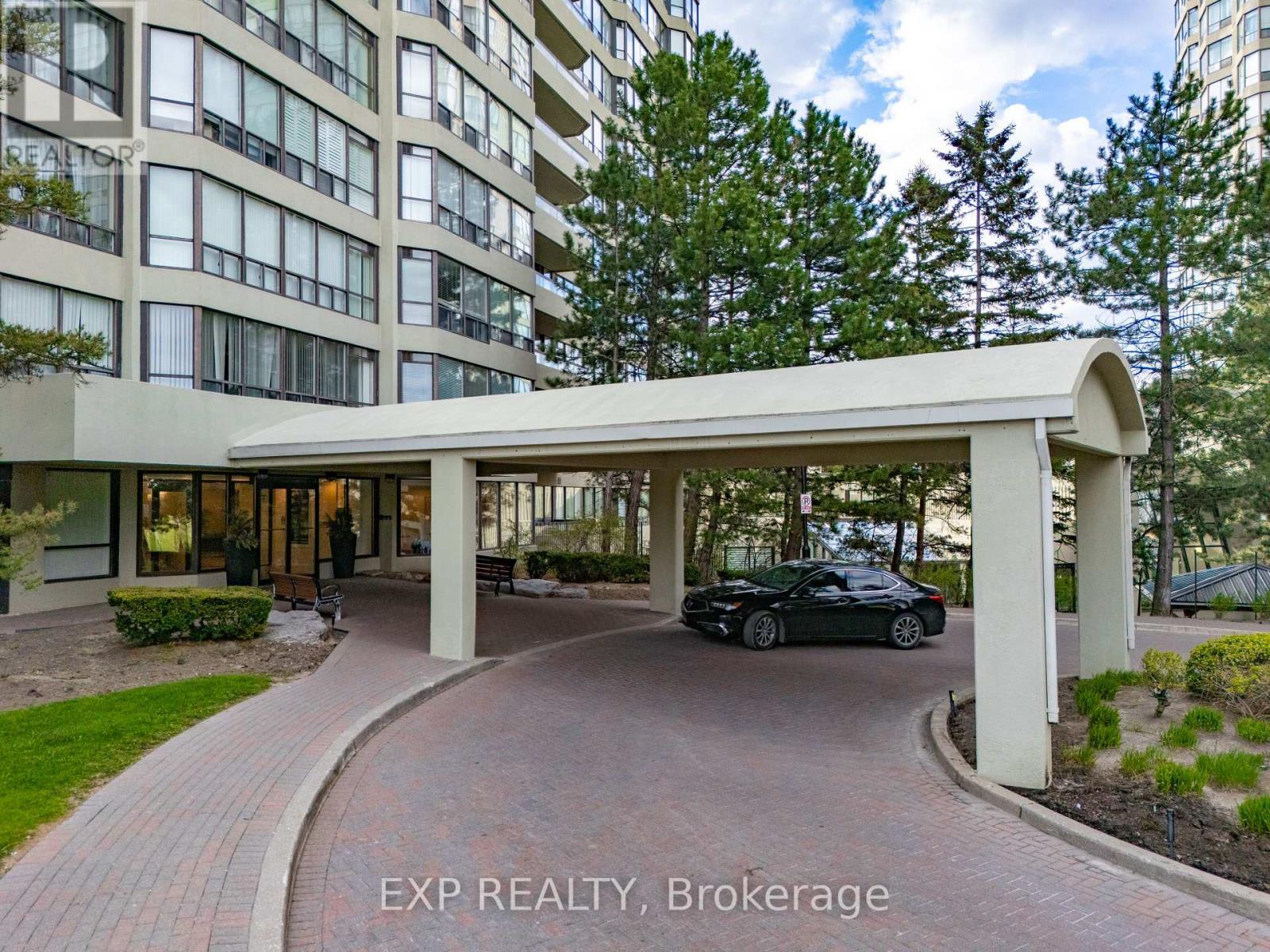 1710 - 22 Hanover Road, Brampton, Ontario  L6S 5K7 - Photo 4 - W13081600