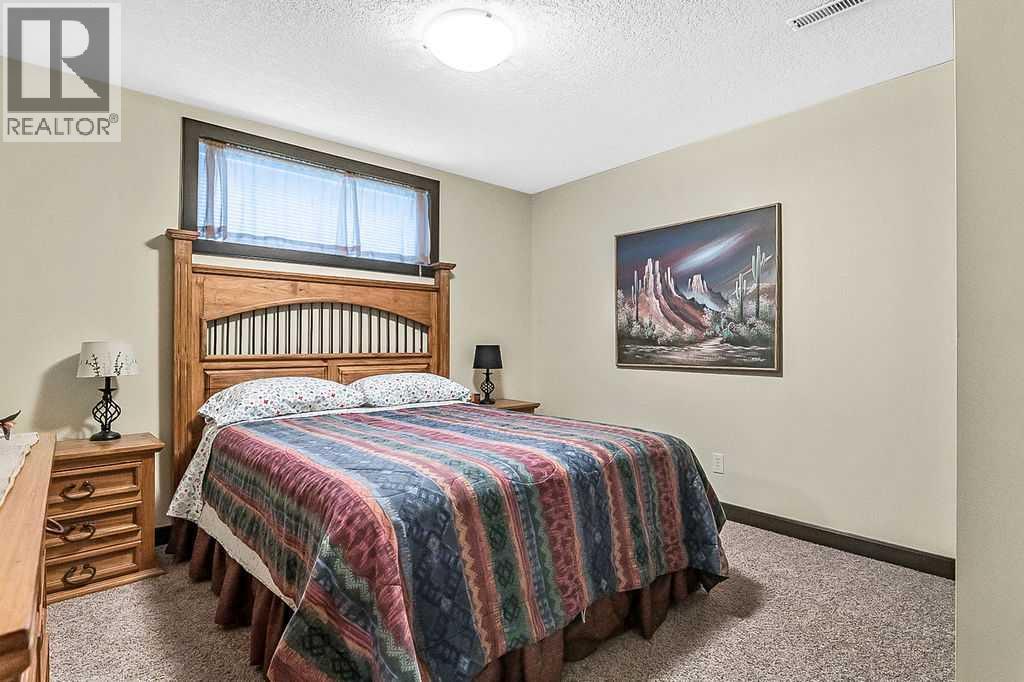 263 Willow Ridge Manor SW, Diamond Valley, Alberta  T0L 0H0 - Photo 27 - A2292077