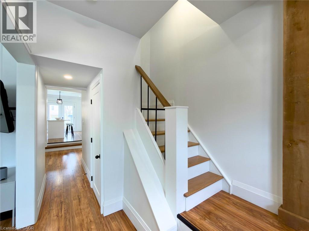 138 Cavell Avenue, Hamilton, Ontario  L8L 7E5 - Photo 3 - 40826143
