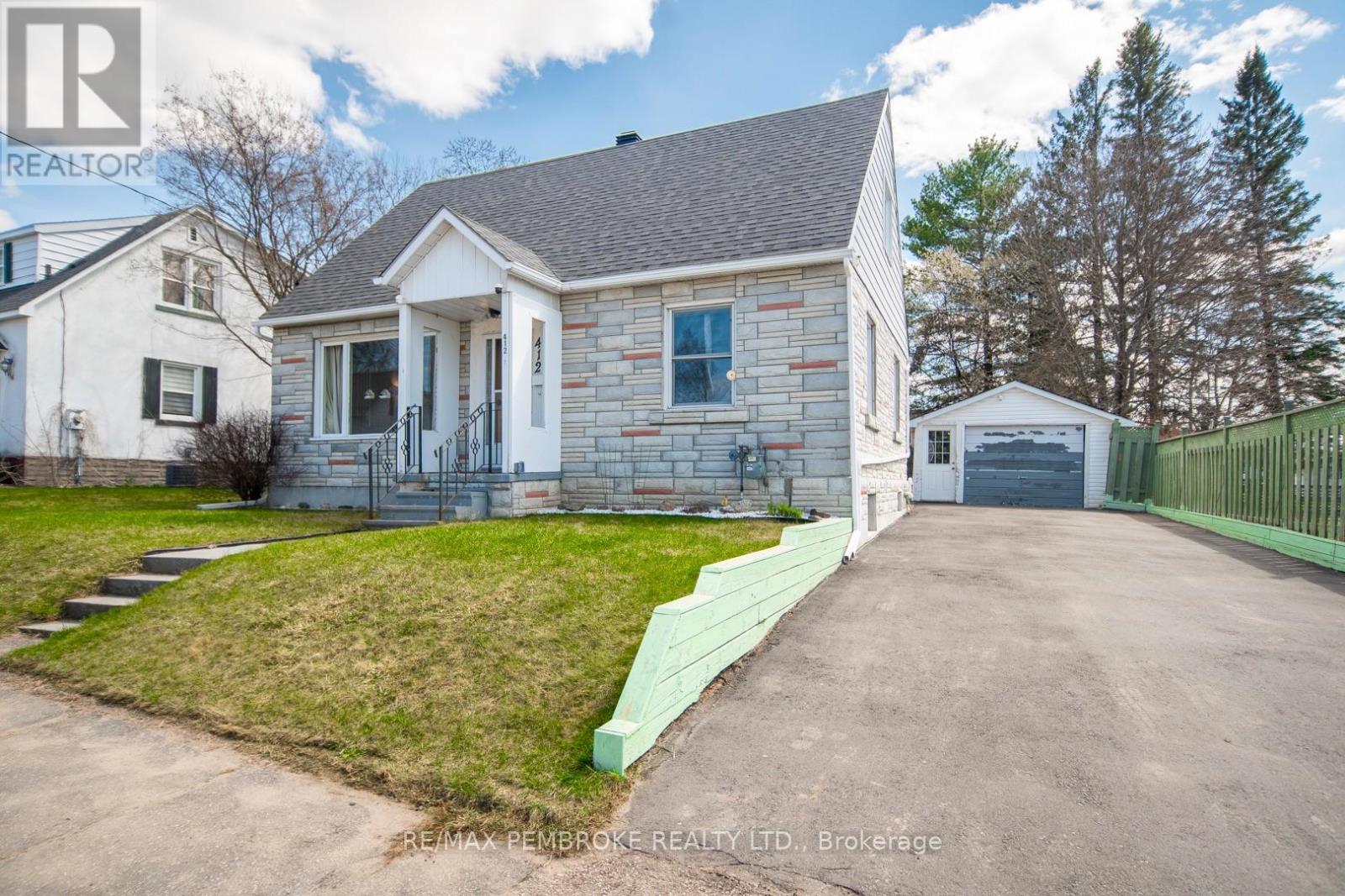 412 ALFRED STREET, pembroke, Ontario