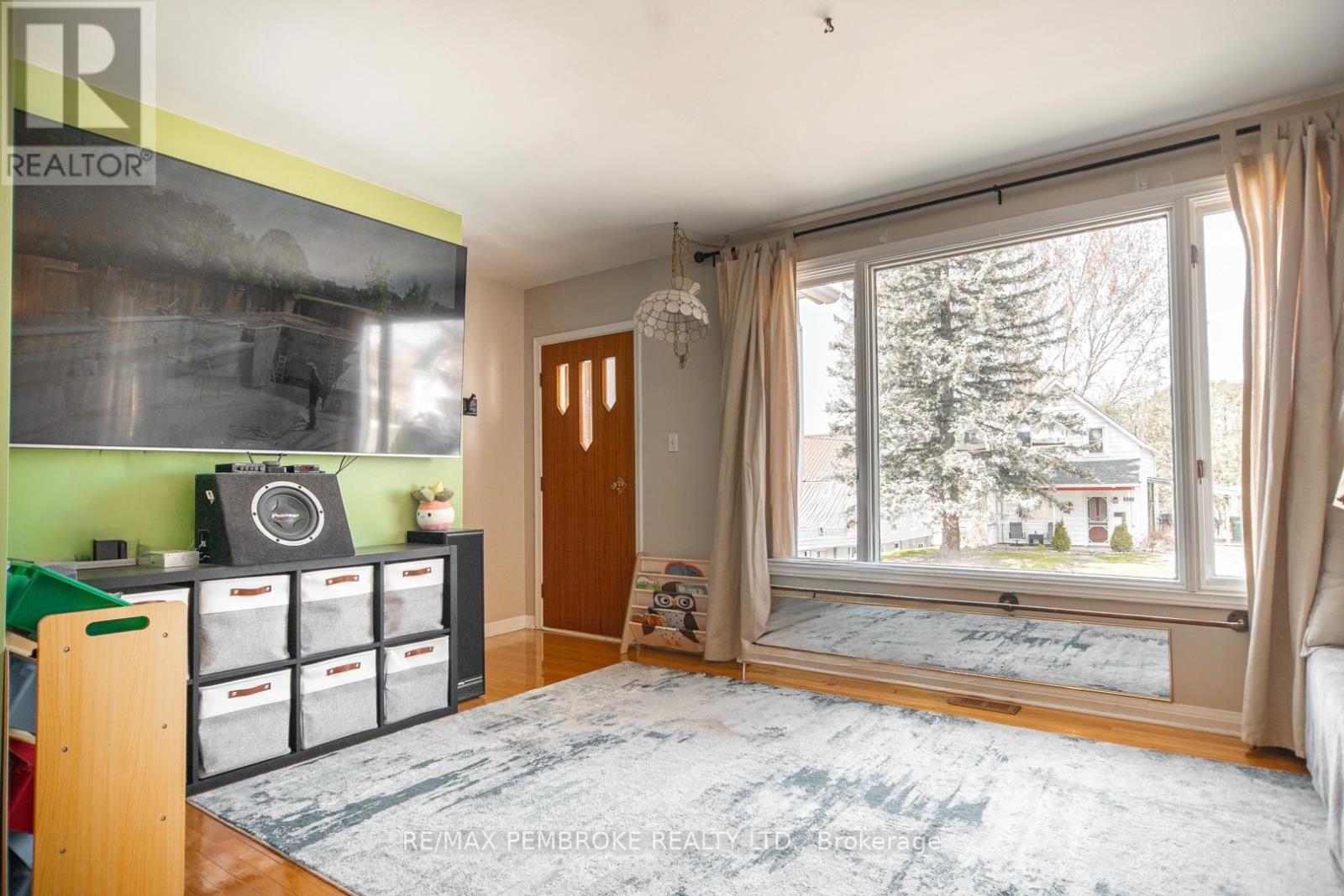 412 Alfred Street, Pembroke, Ontario  K8A 3B4 - Photo 15 - X13081690