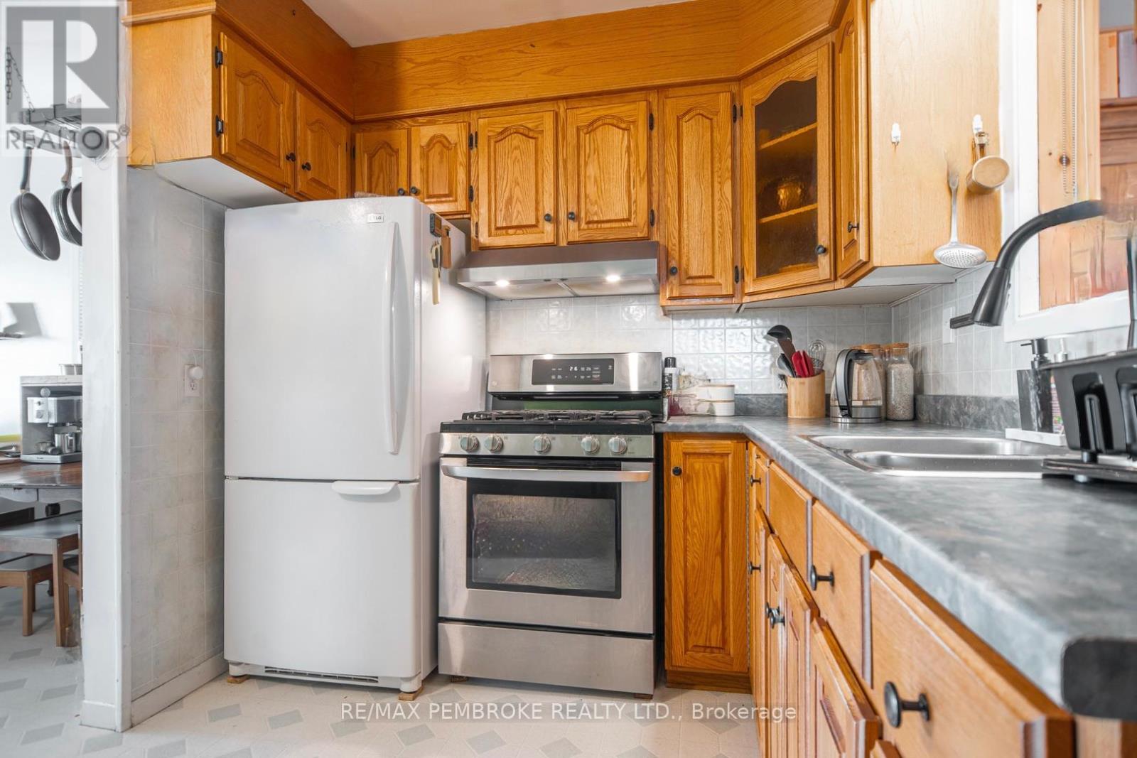 412 Alfred Street, Pembroke, Ontario  K8A 3B4 - Photo 21 - X13081690