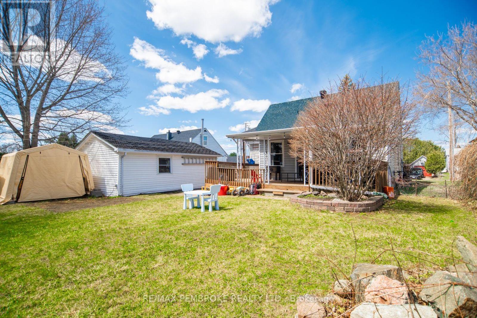 412 Alfred Street, Pembroke, Ontario  K8A 3B4 - Photo 6 - X13081690