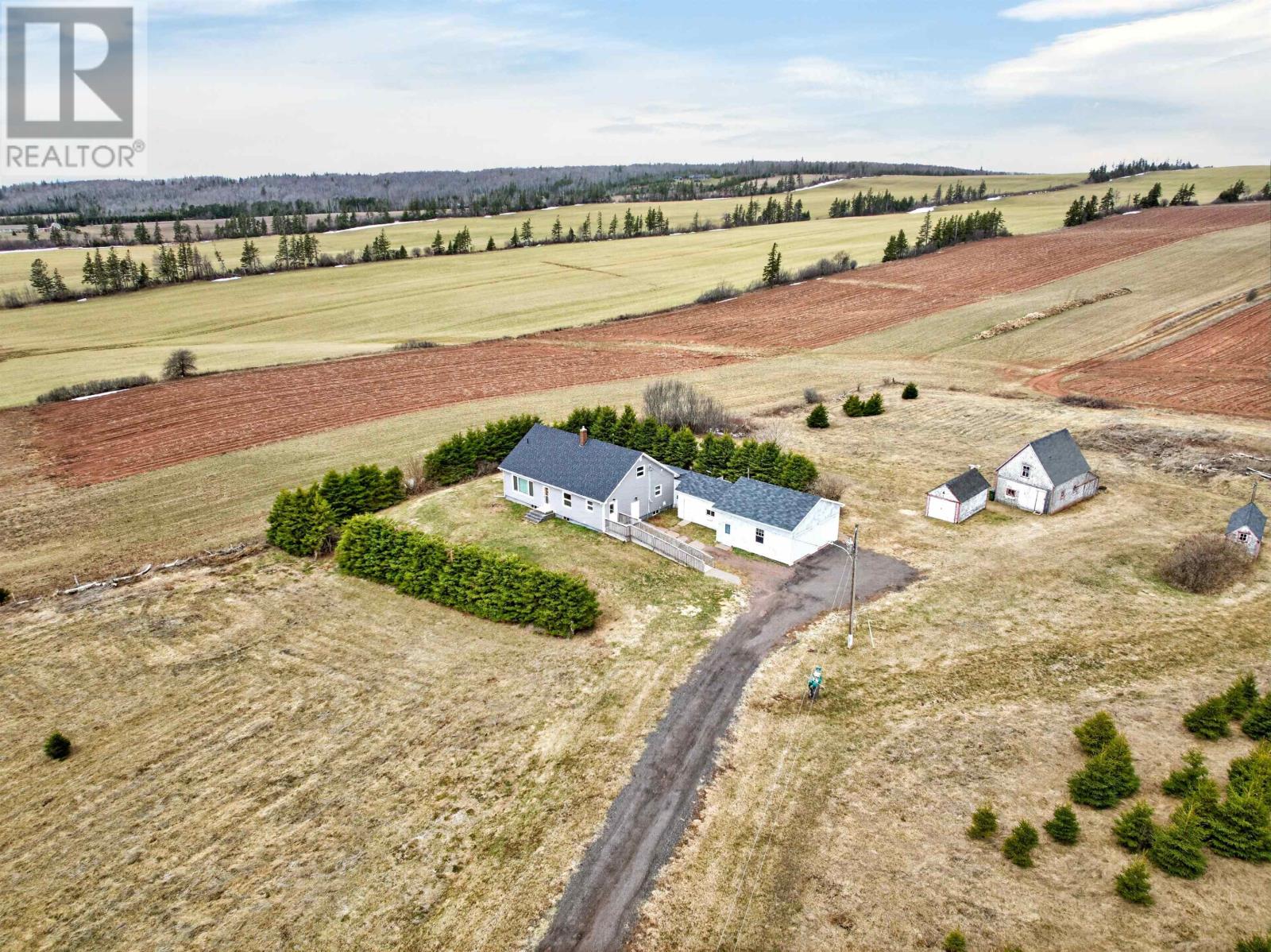 1621 Irishtown Road, Irishtown, Prince Edward Island  C0B 1M0 - Photo 3 - 202608007
