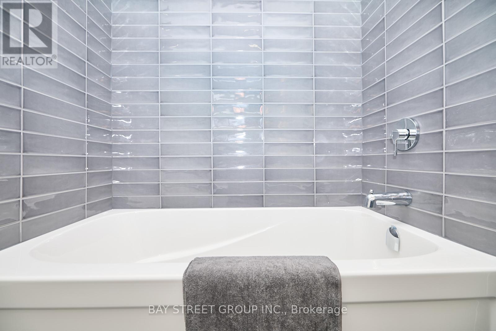 4229 Manson Lane, Lincoln (Beamsville), Ontario  L0R 1G0 - Photo 20 - X13081692