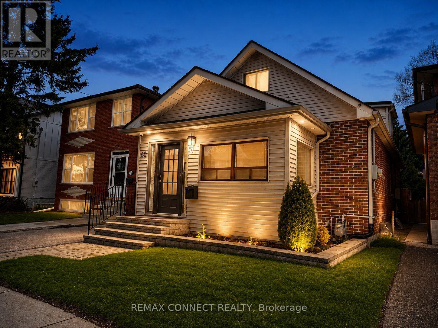 60 WOODBURY ROAD, Toronto, Ontario