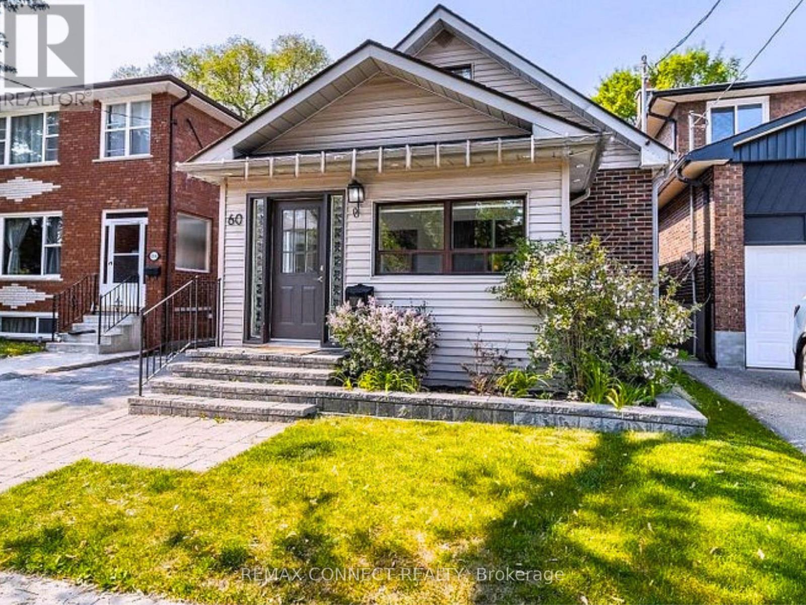 60 Woodbury Road, Toronto, Ontario  M8W 1X7 - Photo 2 - W13032584