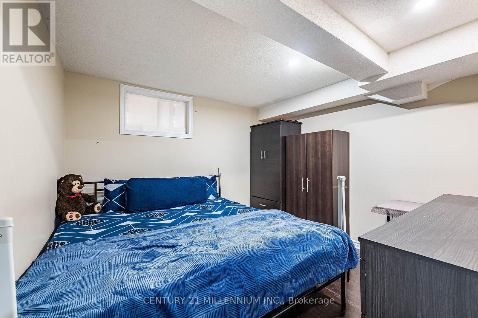 100 Monaco Court, Brampton, Ontario  L7A 1X2 - Photo 28 - W13044788
