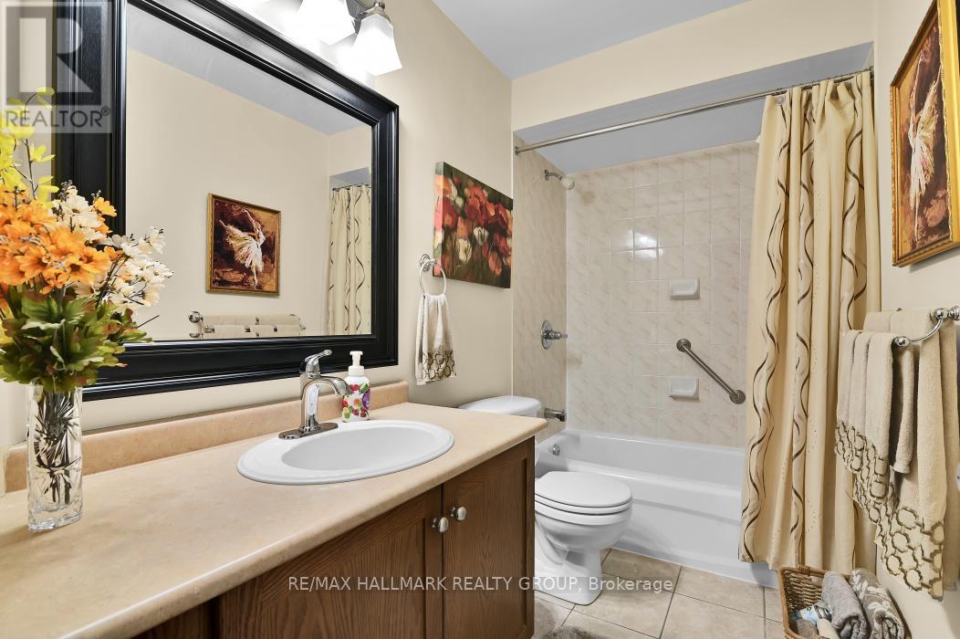 18 Spinney Way, Ottawa, Ontario  K2J 4Y8 - Photo 12 - X12968956