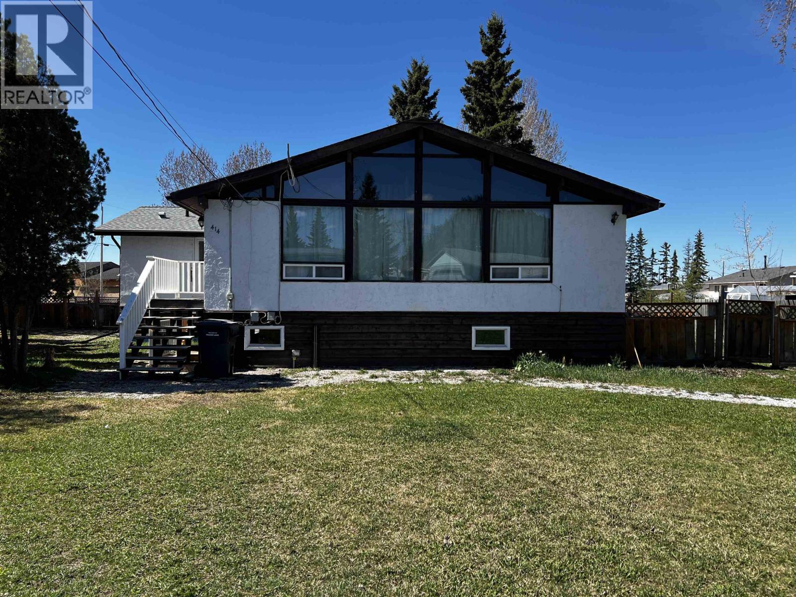 414 ENDAKO PLACE, Fraser Lake, British Columbia
