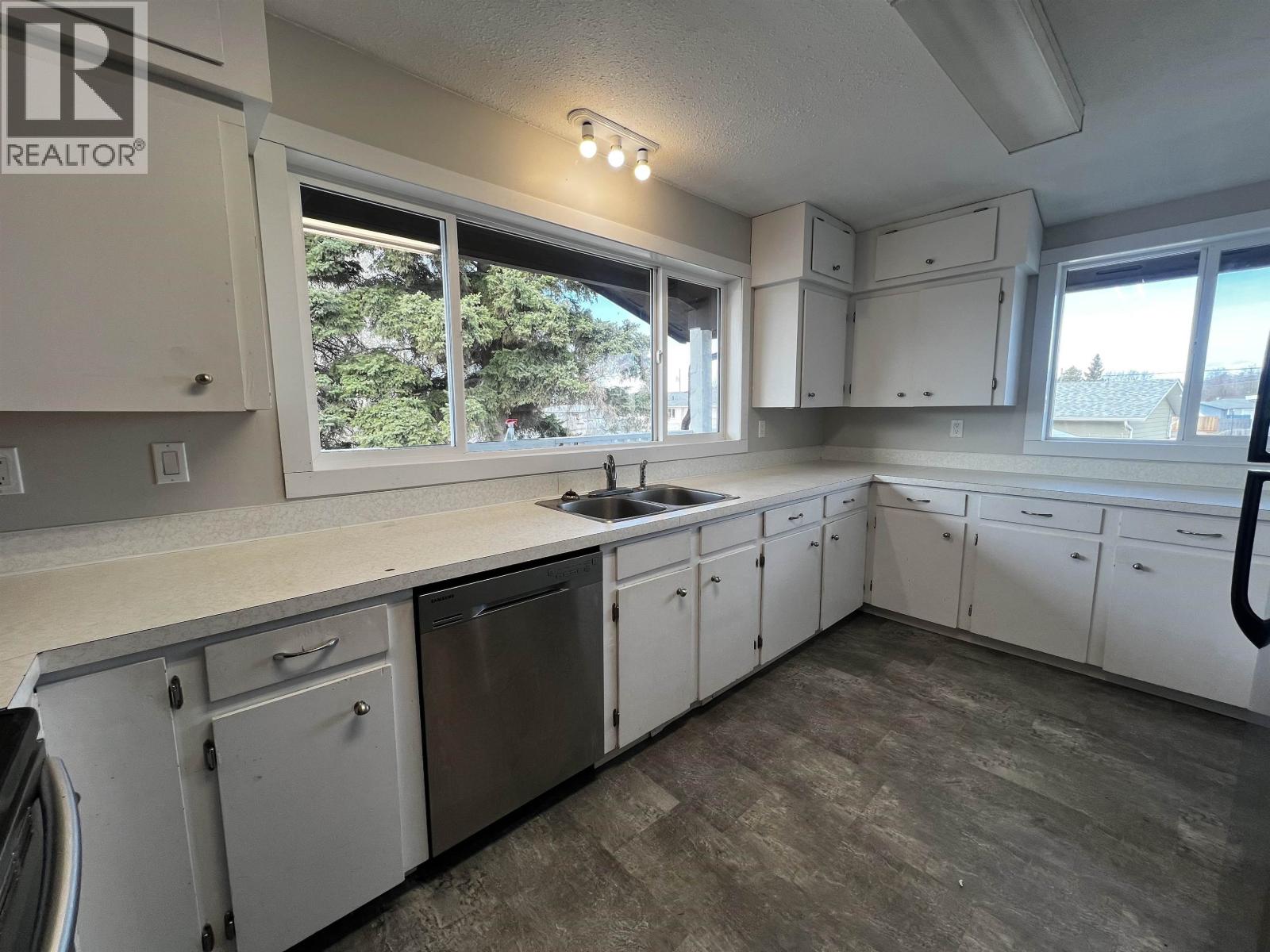 414 Endako Place, Fraser Lake, British Columbia  V0J 1S0 - Photo 17 - R3113155
