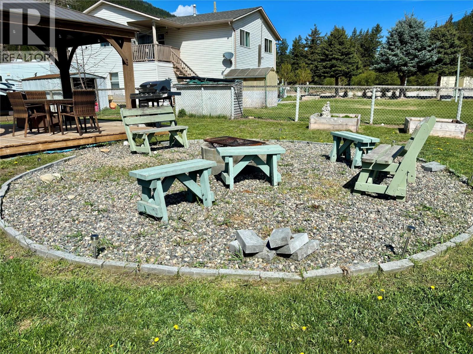5876 Westwynd Drive, Falkland, British Columbia  V0E 1W0 - Photo 17 - 10377189