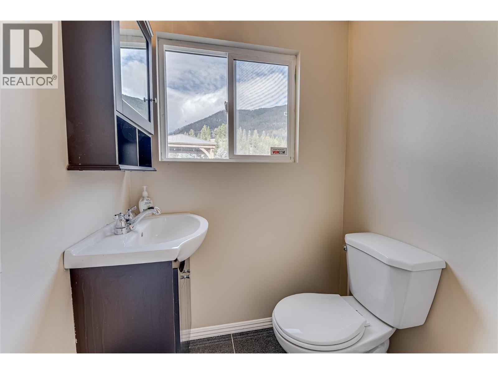 5876 Westwynd Drive, Falkland, British Columbia  V0E 1W0 - Photo 51 - 10377189