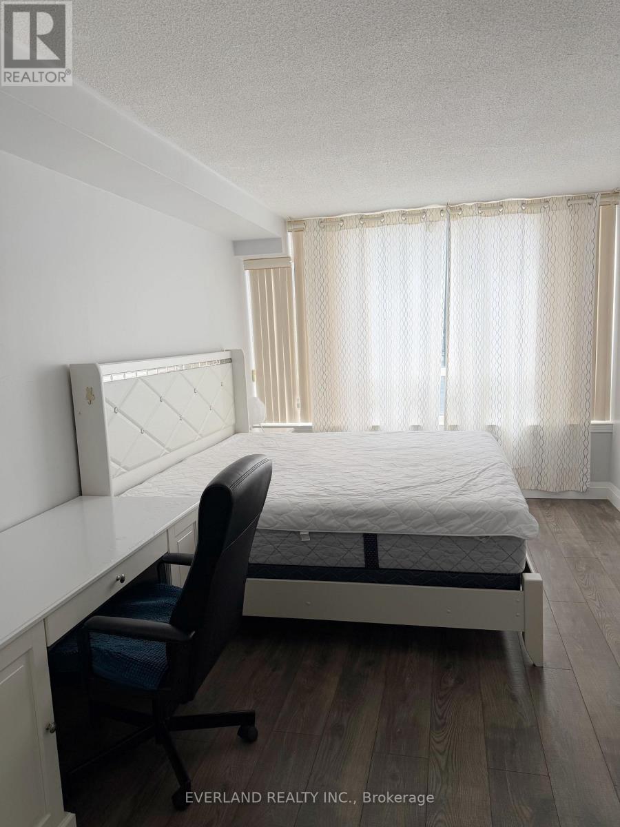 2208 - 30 Greenfield Avenue, Toronto, Ontario  M2N 6N3 - Photo 11 - C13081664