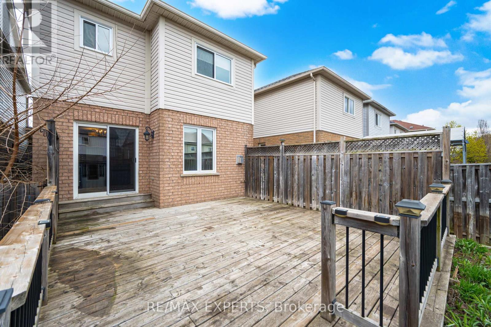 9 Catkins Crescent, Whitby (Taunton North), Ontario  L1R 3A2 - Photo 37 - E13081608