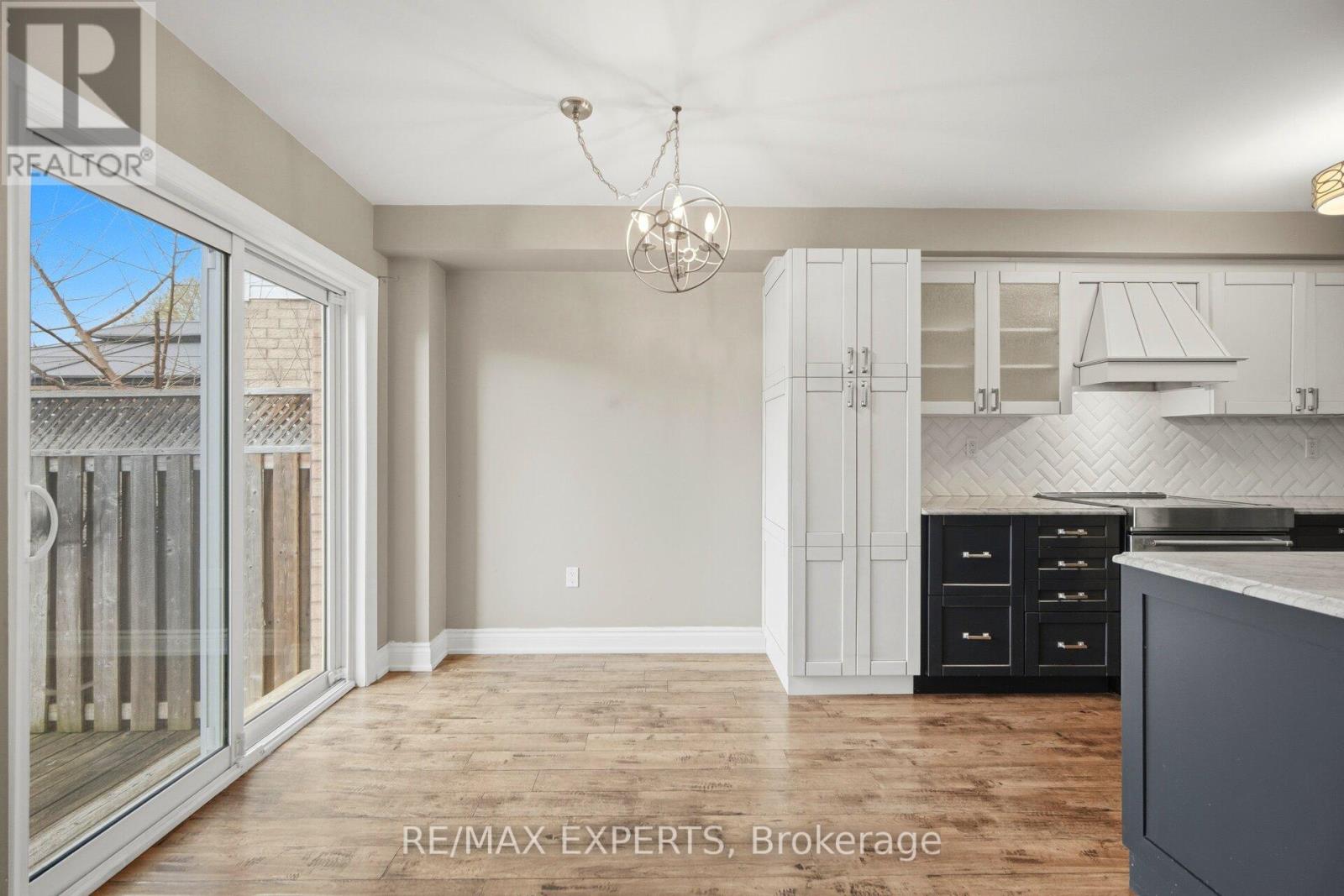 9 Catkins Crescent, Whitby (Taunton North), Ontario  L1R 3A2 - Photo 8 - E13081608