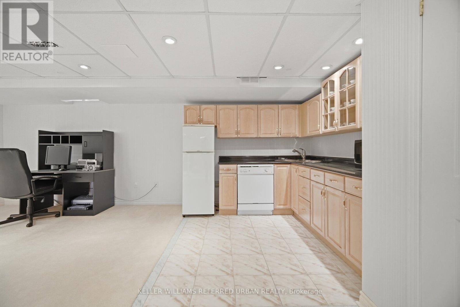 239 Drummond Drive, Vaughan (Maple), Ontario  L6A 3C1 - Photo 31 - N13081632