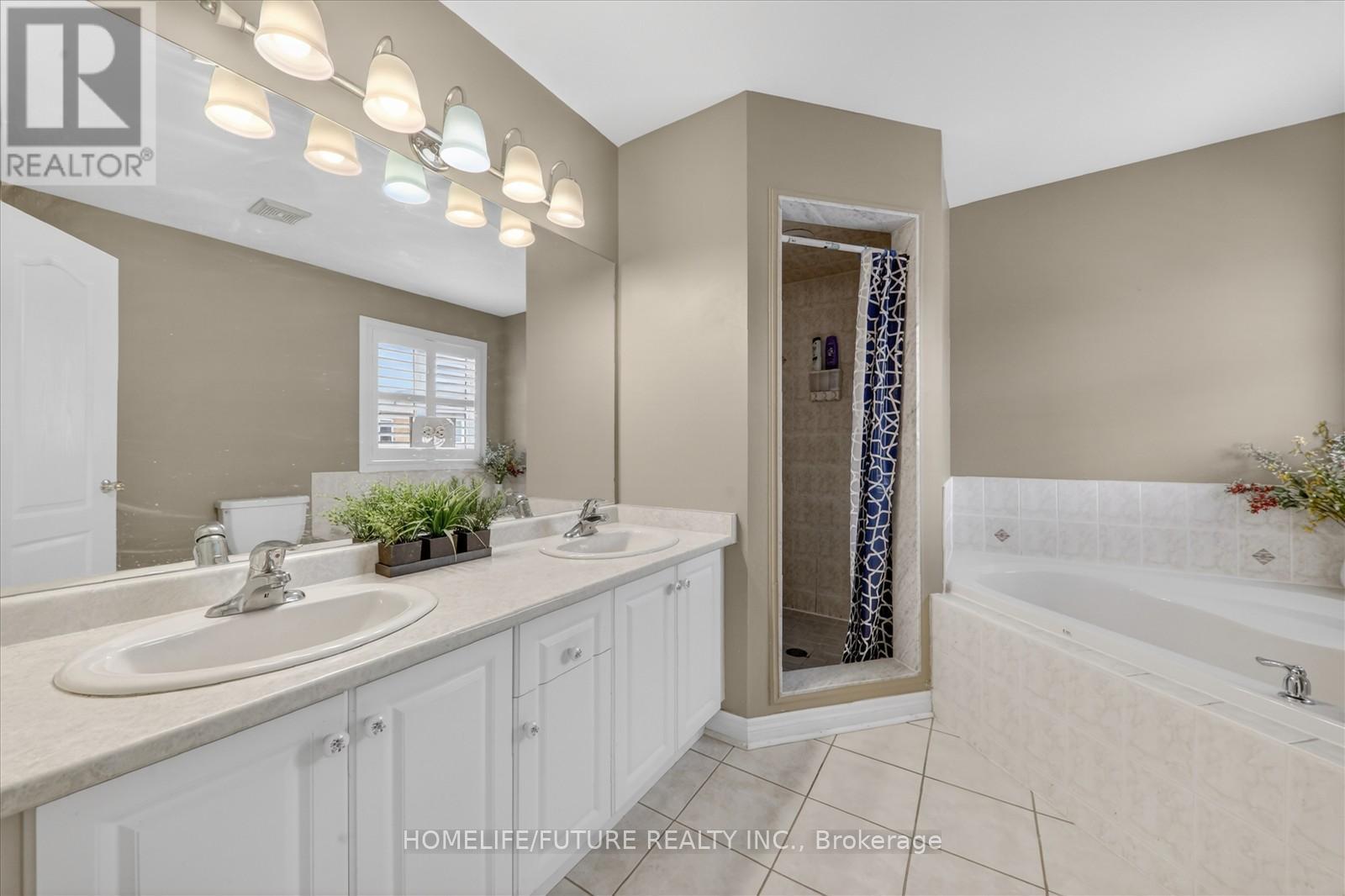 18 Ann Louise Crescent, Markham (Cedarwood), Ontario  L3S 0A8 - Photo 33 - N13081698