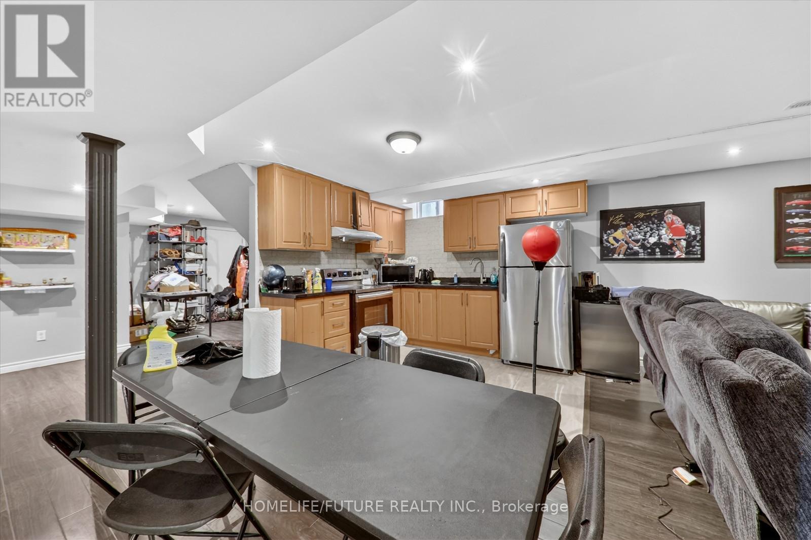 18 Ann Louise Crescent, Markham (Cedarwood), Ontario  L3S 0A8 - Photo 37 - N13081698