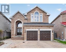 18 ANN LOUISE CRESCENT, Markham, Ontario