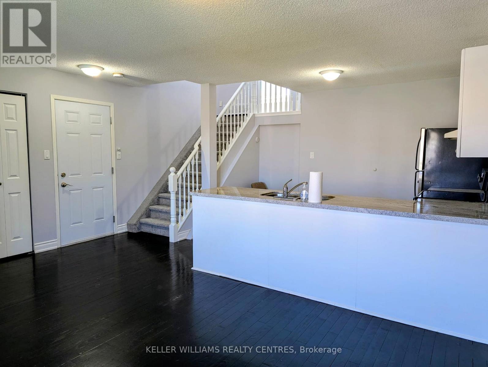 Upper - 152 Madelaine Drive, Barrie, Ontario  L4N 0N1 - Photo 5 - S13081658