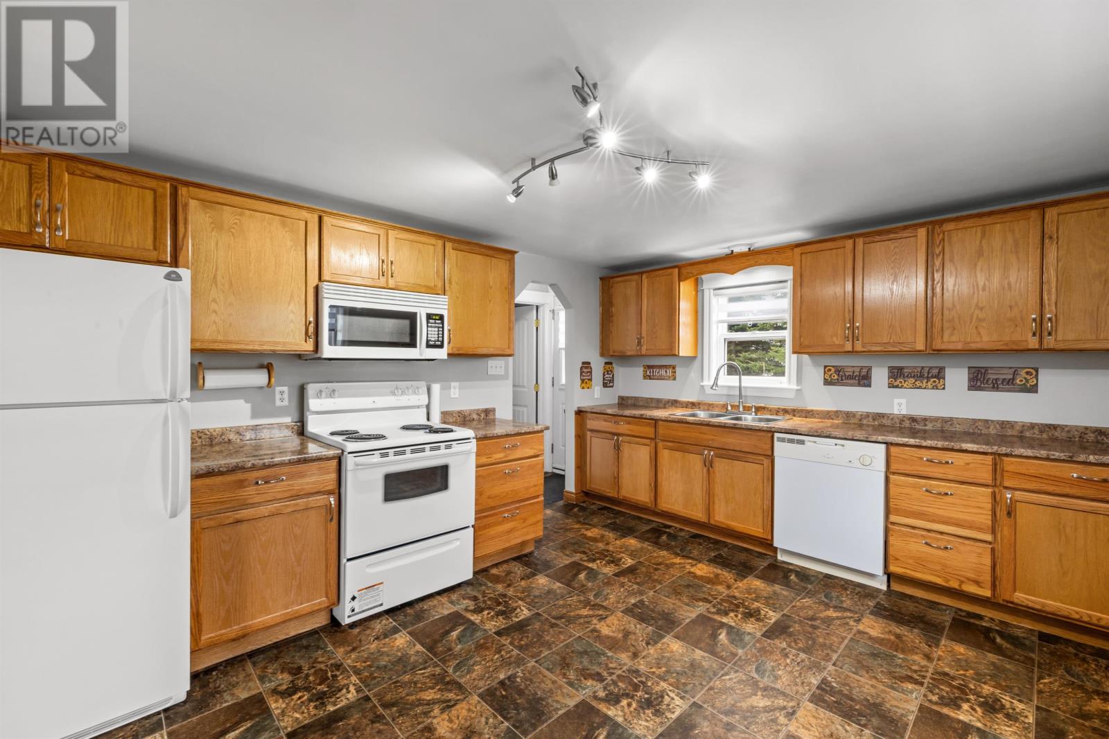 217 North Drive, Summerside, Prince Edward Island  C1N 4E7 - Photo 4 - 202609646